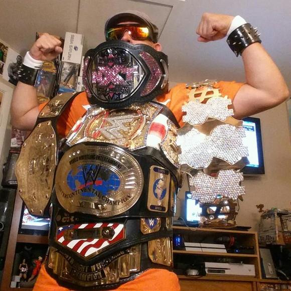 Meet your Posher, Emceelokey - Picture 1 of 1